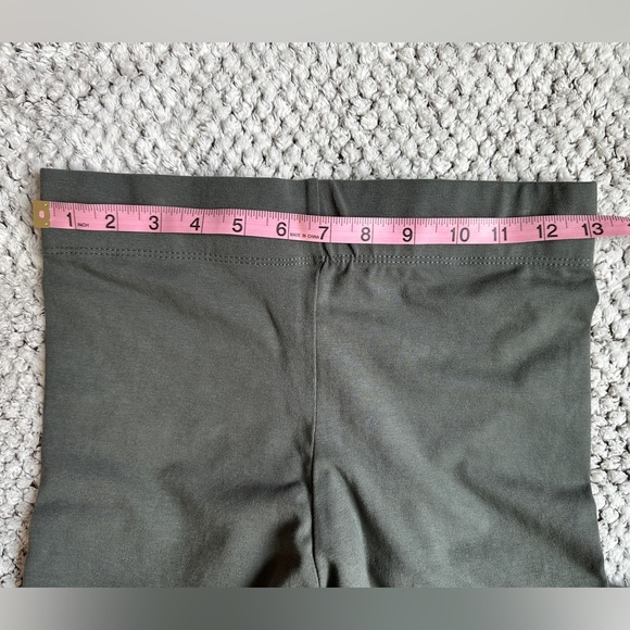 NWT Good American High Rise Essentials Leggings Size 2 - Picture 4 of 6